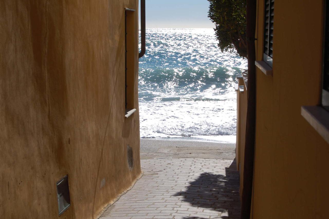 Hotel Arabesque Varigotti Eksteriør bilde