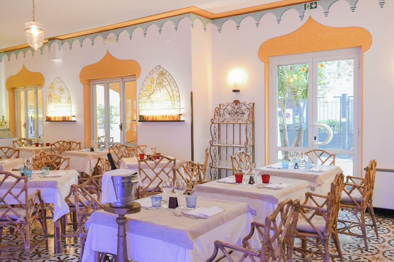 Hotel Arabesque Varigotti Eksteriør bilde