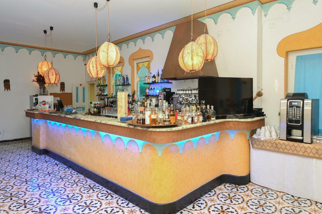 Hotel Arabesque Varigotti Eksteriør bilde