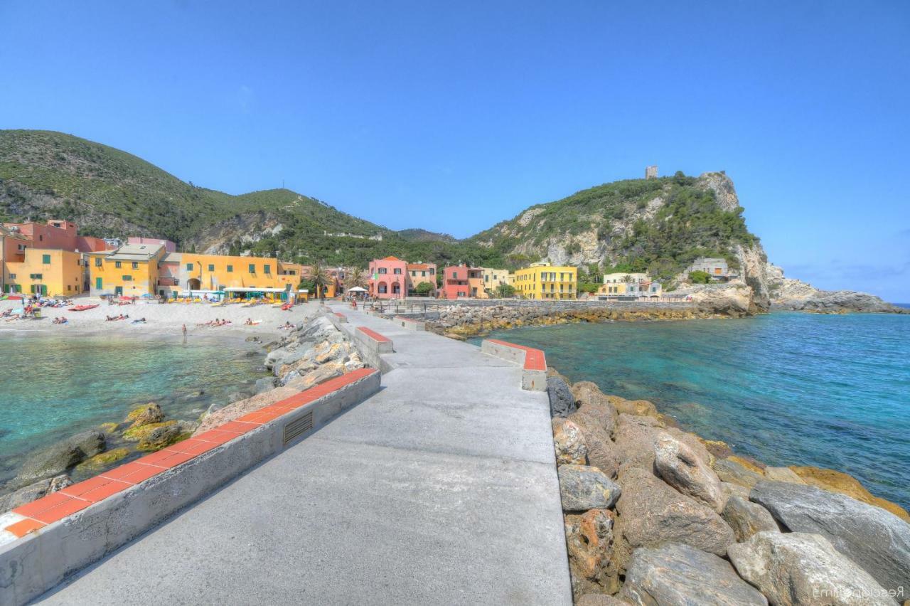 Hotel Arabesque Varigotti Eksteriør bilde