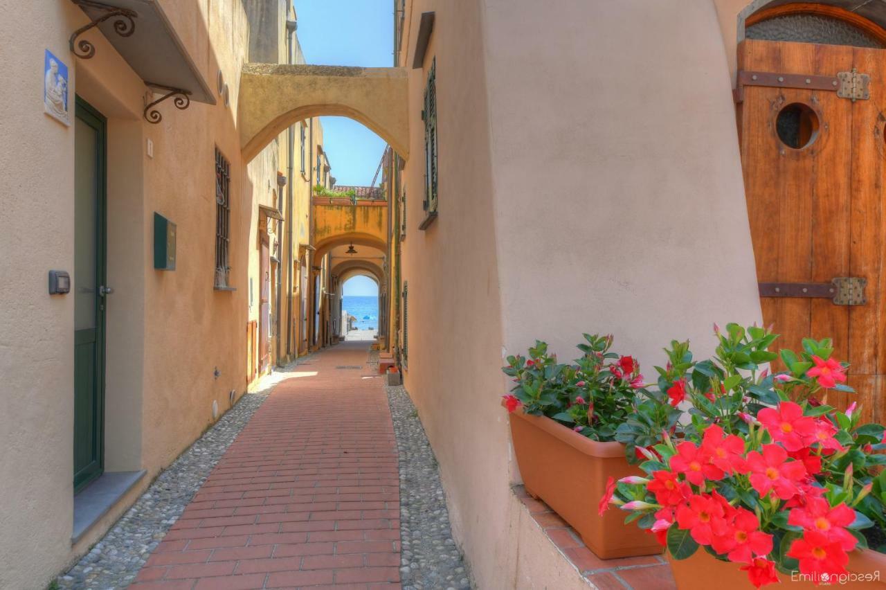Hotel Arabesque Varigotti Eksteriør bilde