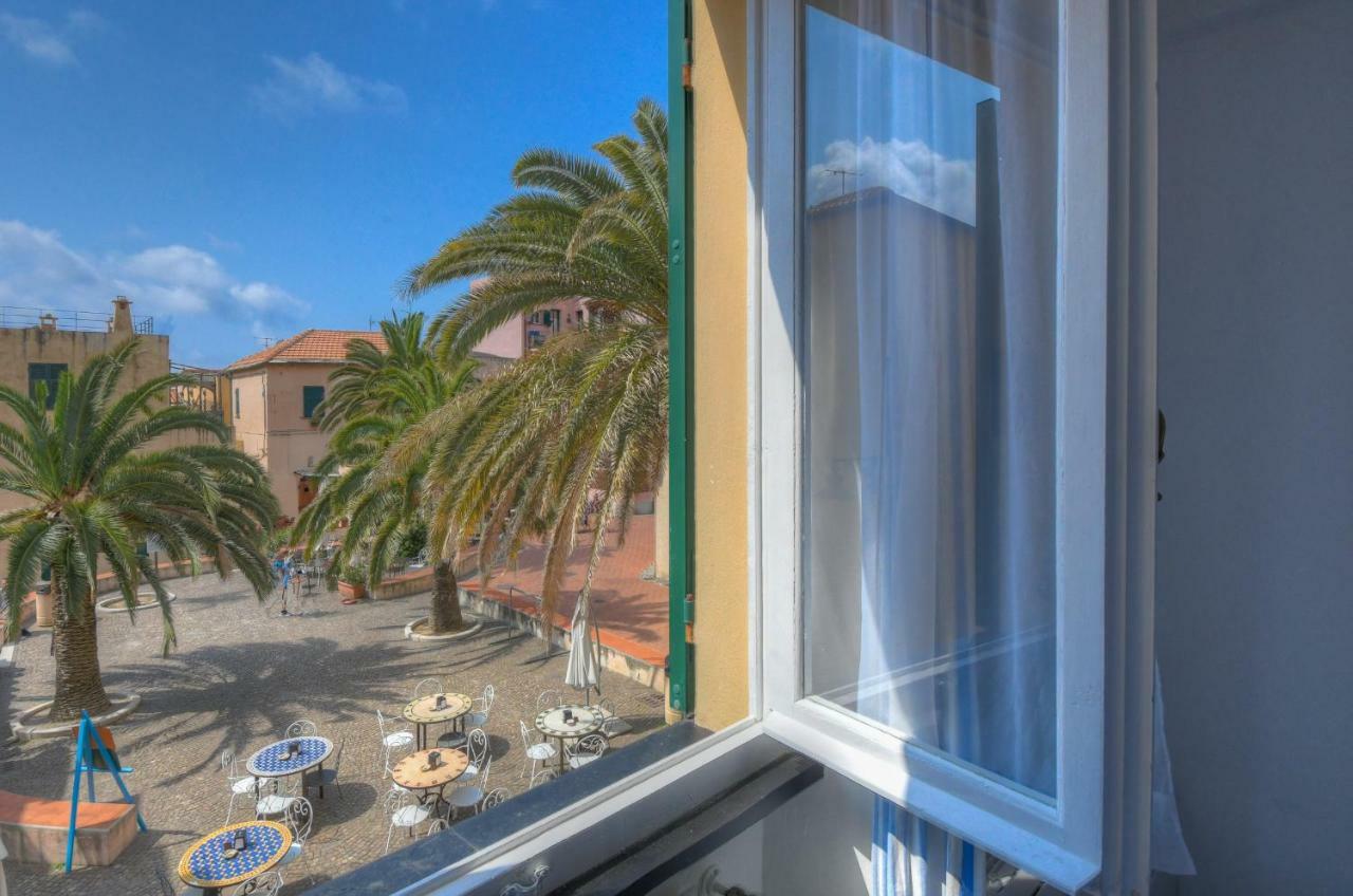 Hotel Arabesque Varigotti Eksteriør bilde