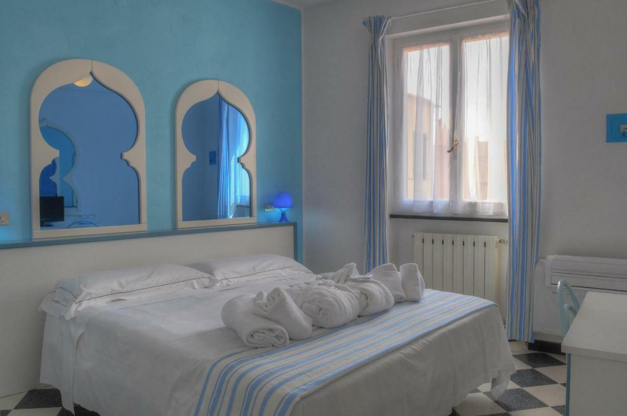 Hotel Arabesque Varigotti Eksteriør bilde